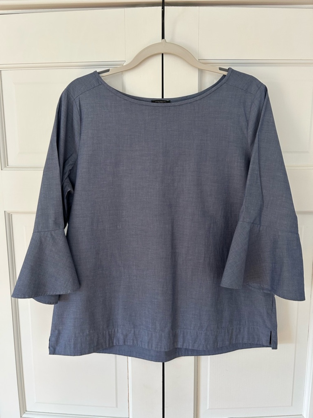 Ann Taylor Outlet - Chambray Blue Blouse with Flutter Sleeve - Size Medium